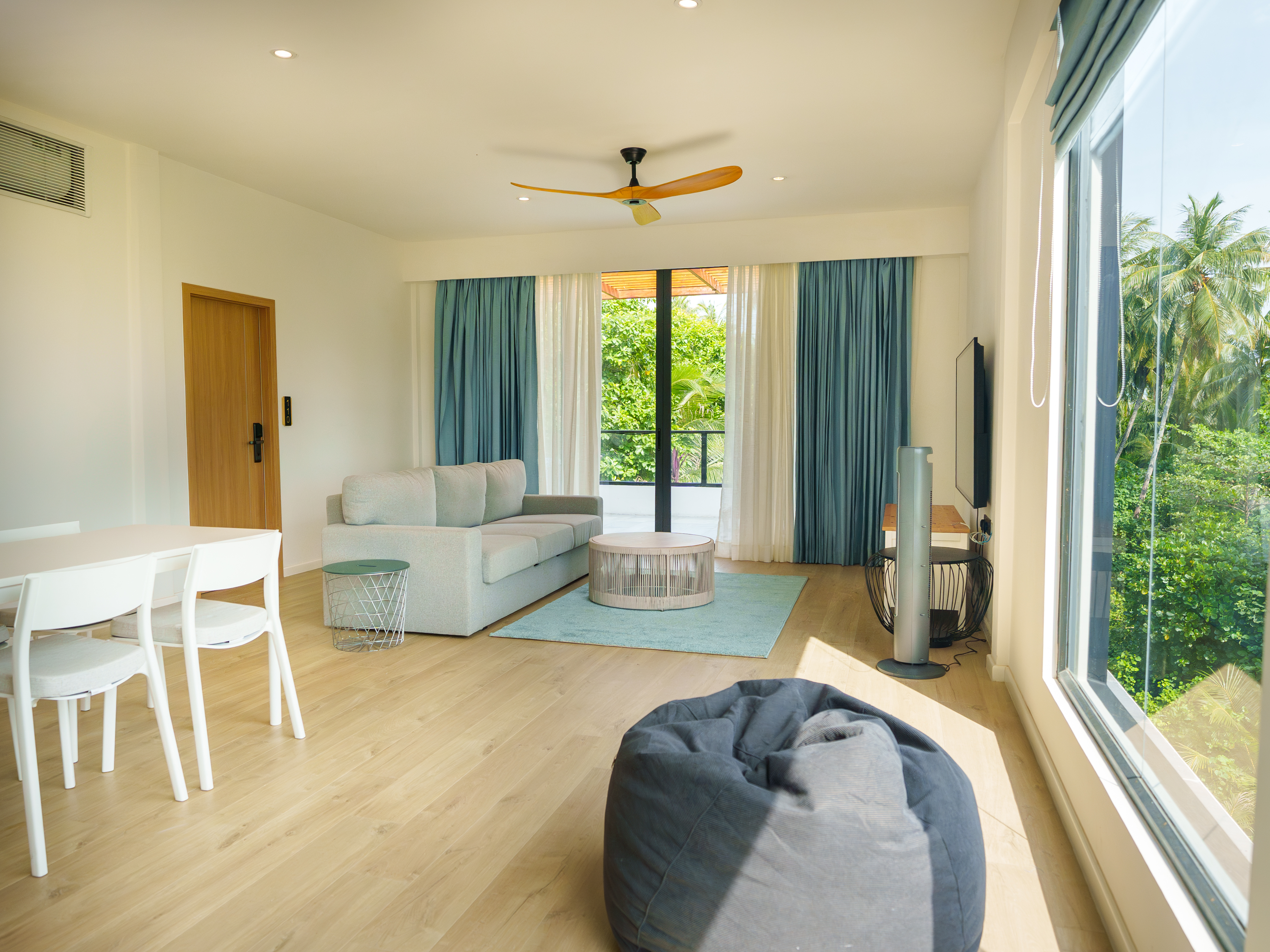 Twin Room with Seaview
